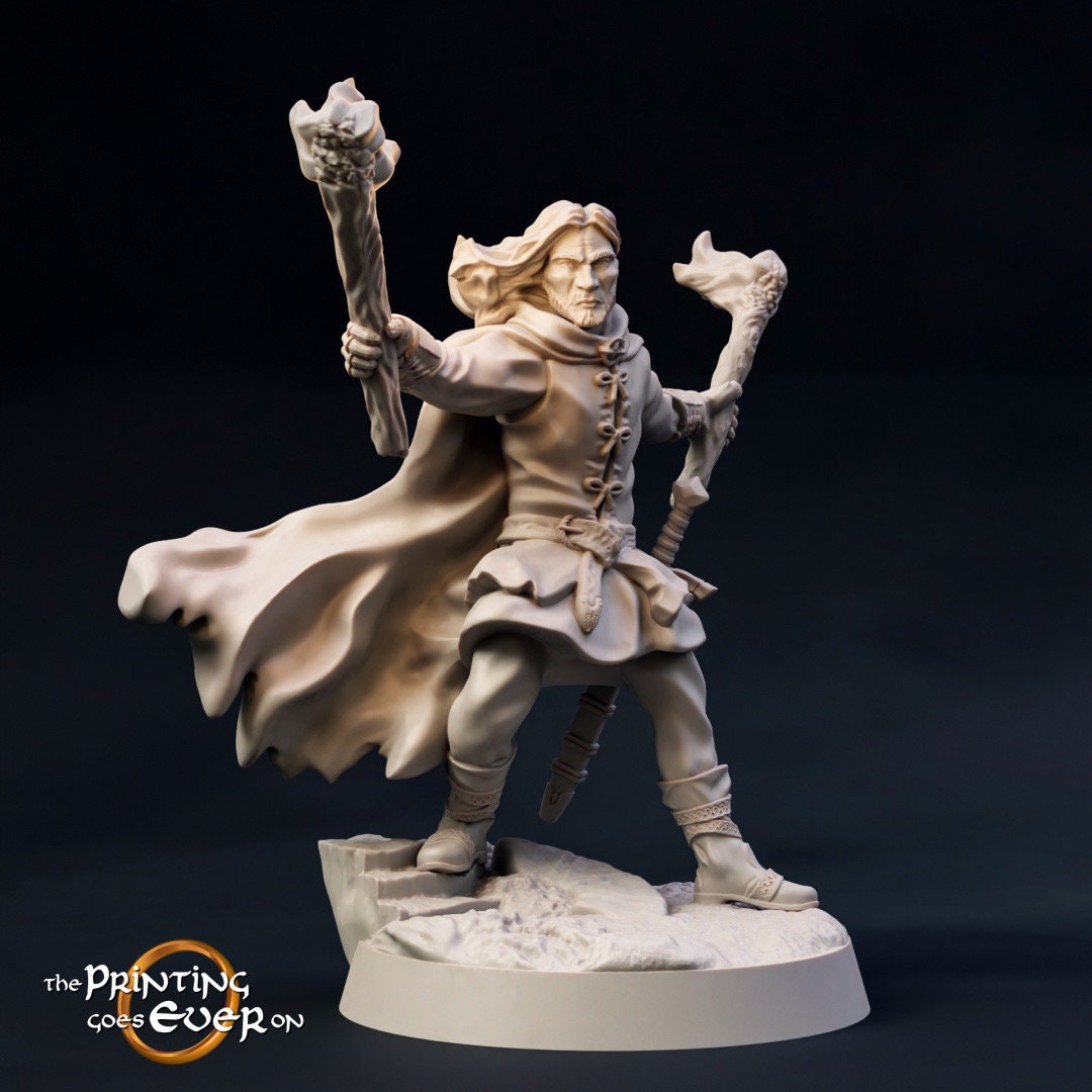 Ranger with flaming torches 28mm miniatures dnd minis fantasy miniatures dungeons and dragons miniatures painting wargaming tabletop