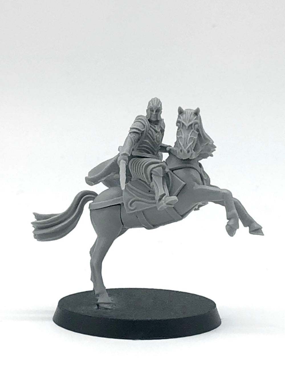 Elf captain 28mm miniatures dnd minis fantasy miniatures dungeons and dragons miniatures for painting wargaming miniatures tabletop wargames